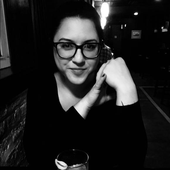 Meet your Posher, Bella - Picture 1 of 2